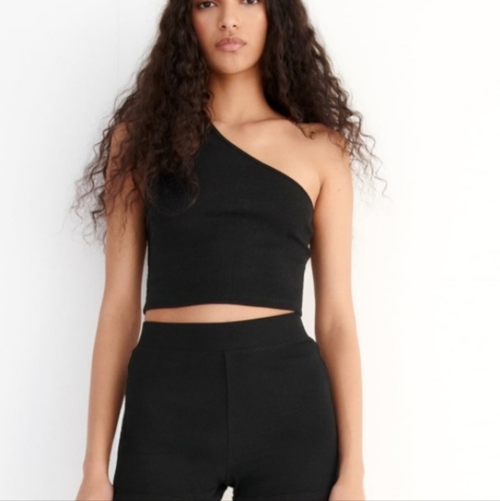 ZARA 🍑 peach/cream Crop Tank Top